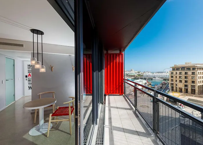 Radisson Red Hotel V&A Waterfront Cape Town