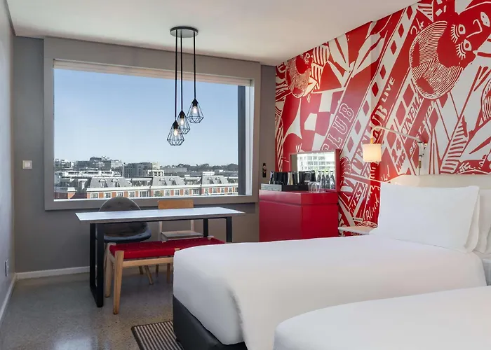 Radisson Red Hotel V&A Waterfront Cape Town